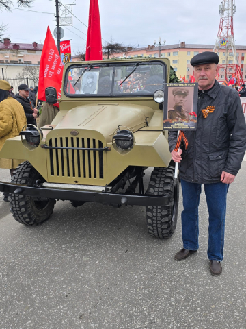 Сотрудники Магаданского филиала Камчатской дирекции приняли участие в шествии «Бессмертного полка»