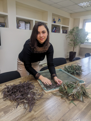 Сотрудники Камчатской дирекции приняли участие в изготовлении изделий для участников Специальной военной операции