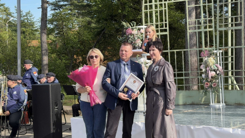 Поздравляем с наградой в честь Дня семьи, любви и верности!